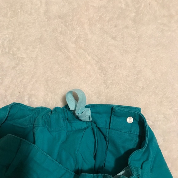 kids1234, (8 Girls), turquoise shorts - Picture 4 of 4